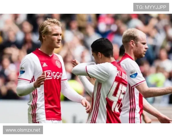 阿贾克斯荷甲竞争力明显下滑，对其竞争格局带来变化，当前赛季表现受限